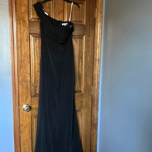 Black, one shoulder, bridesmaid dress. Size 6 never worn.